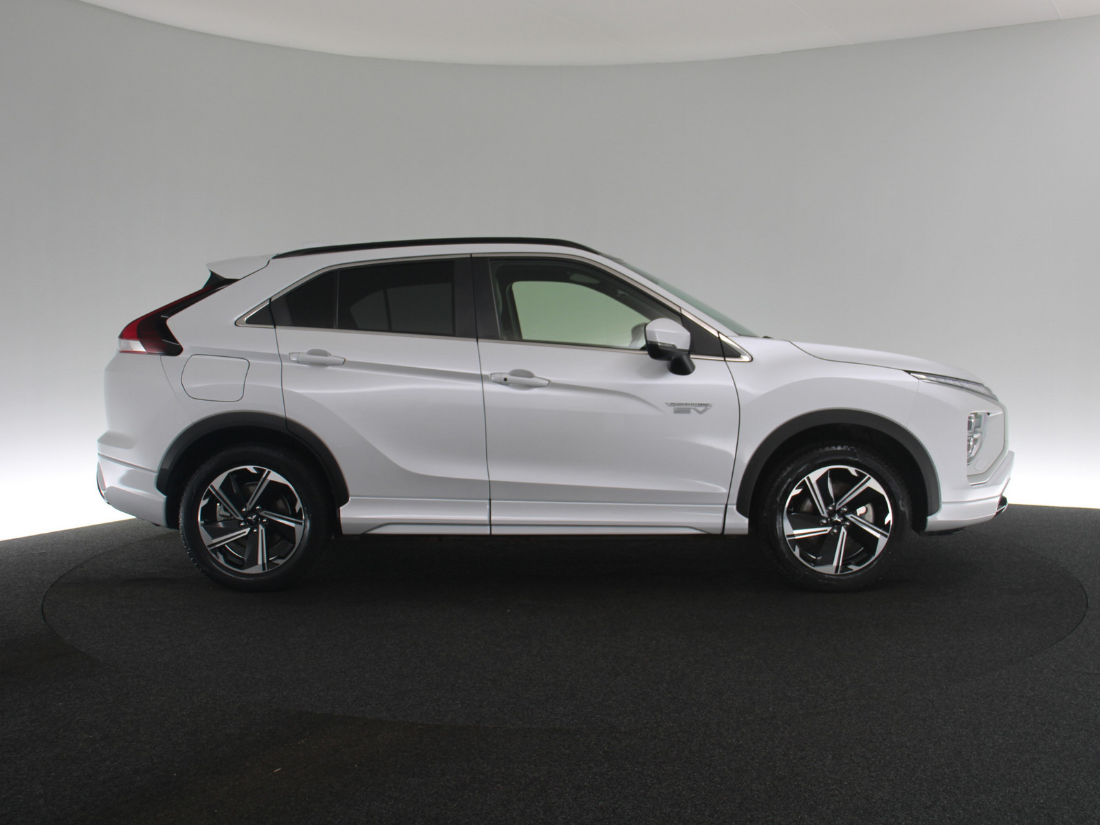 MITSUBISHI Eclipse Cross 2.4 Top Hybrid 4WD MITSUBISHI Eclipse Cross 2.4 Top Hybrid 4WD