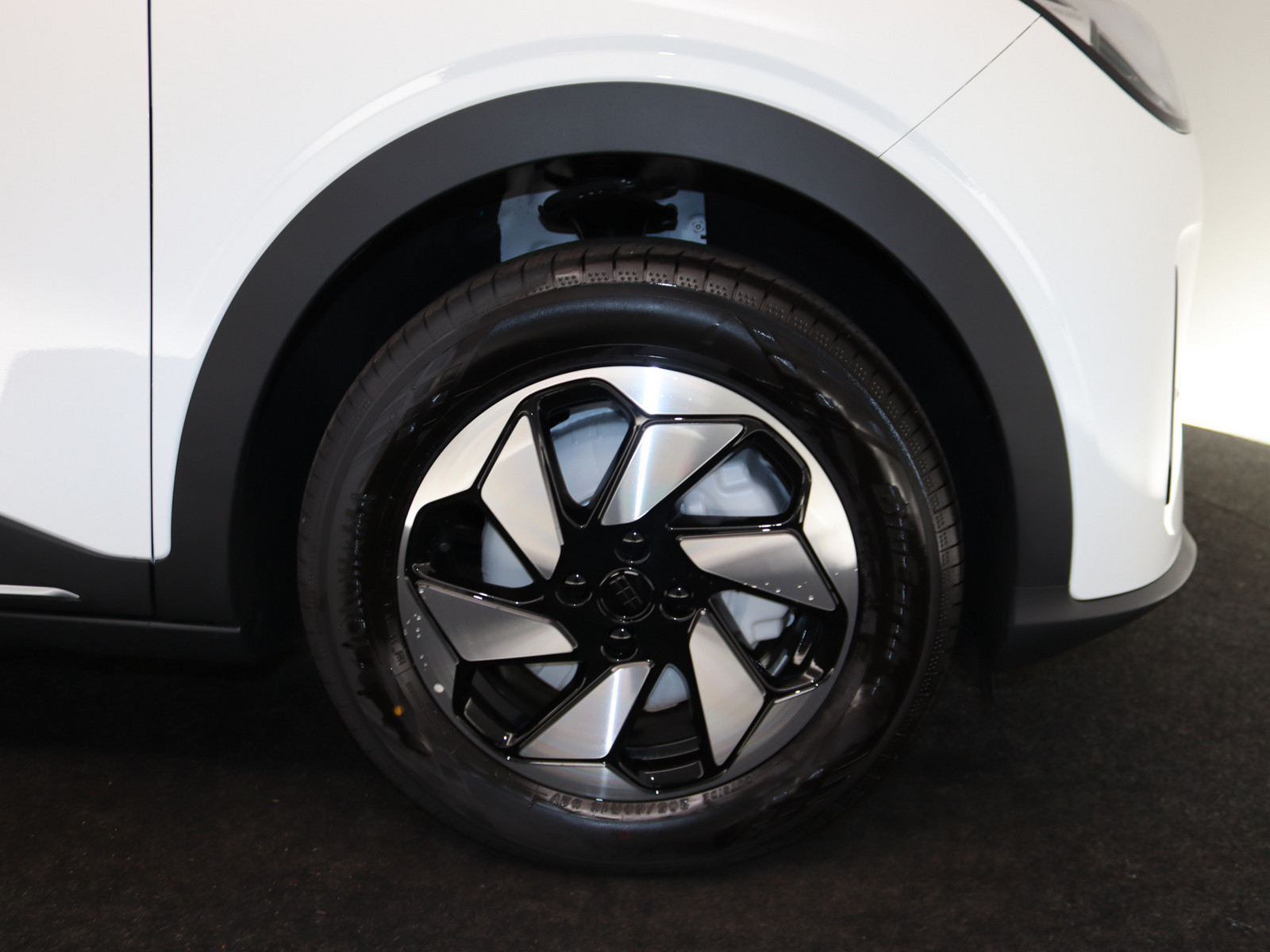 GEELY E2 Ultra GEELY E2 Ultra