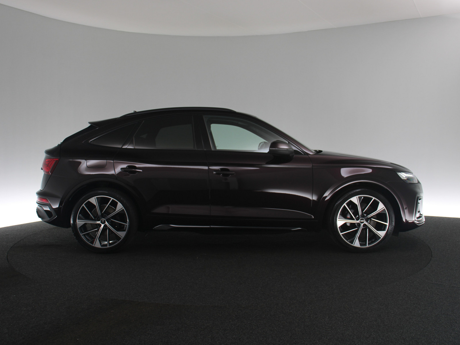 AUDI SQ5 Sportback TDI 3.0 quattro AUDI SQ5 Sportback TDI 3.0 quattro