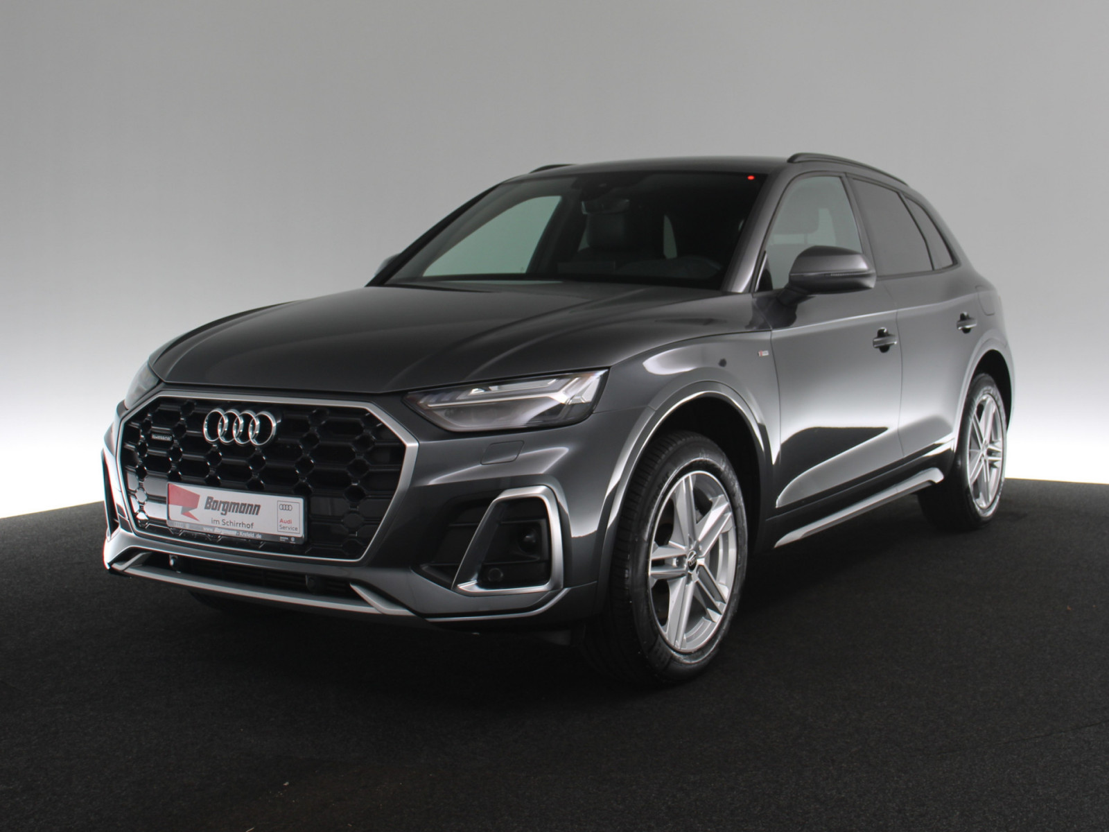 AUDI Q5 50 TFSI e quattro S line AUDI Q5 50 TFSI e quattro S line