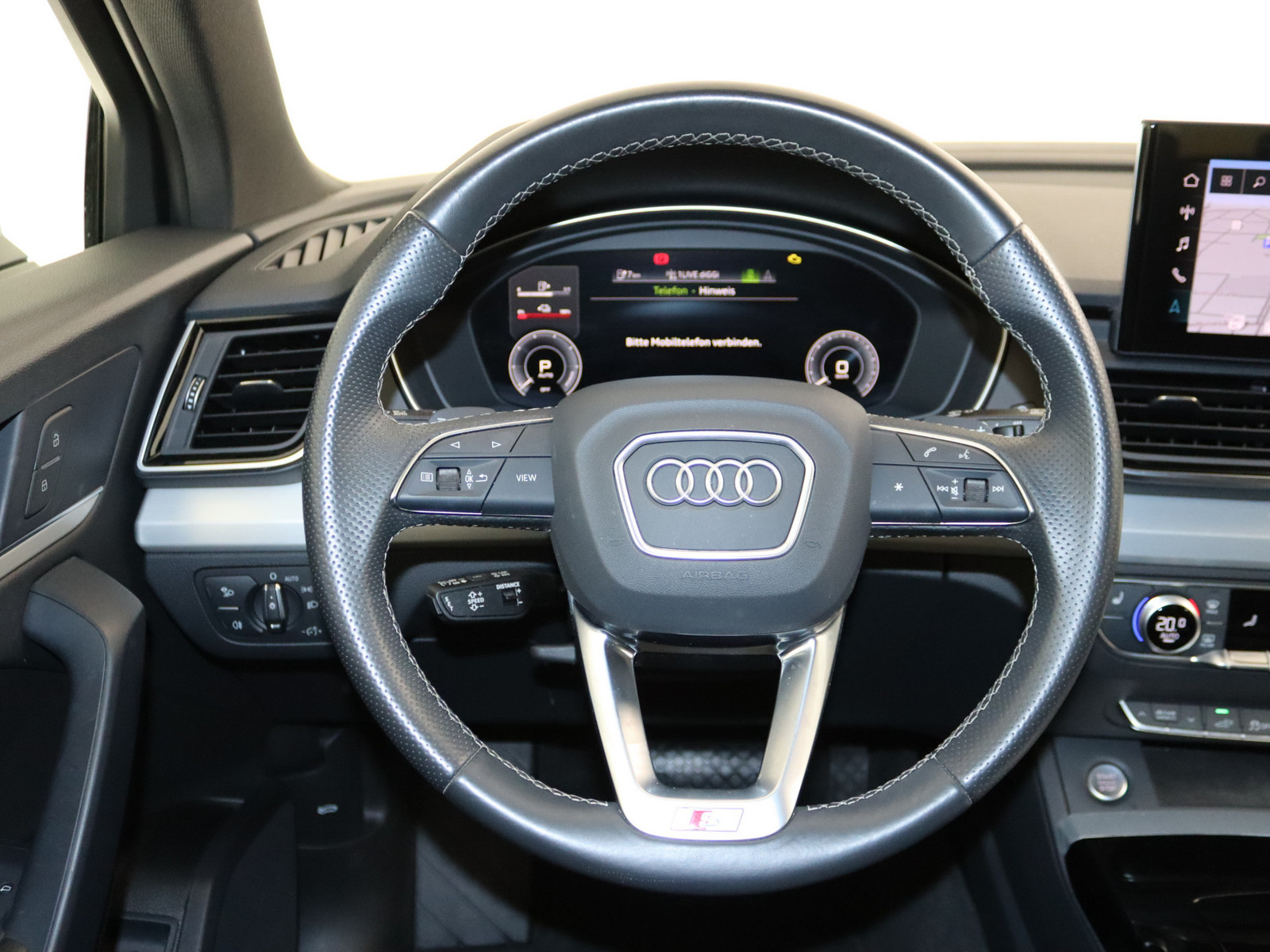 AUDI Q5 50 TFSI e quattro S line AUDI Q5 50 TFSI e quattro S line