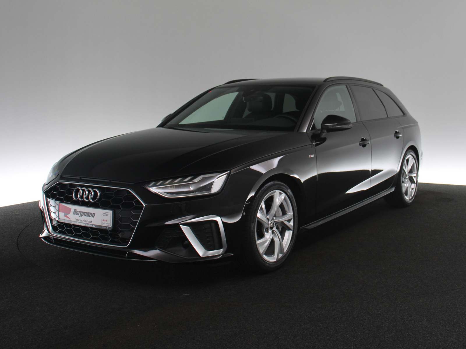 AUDI A4 Avant 40 TFSI S line AUDI A4 Avant 40 TFSI S line
