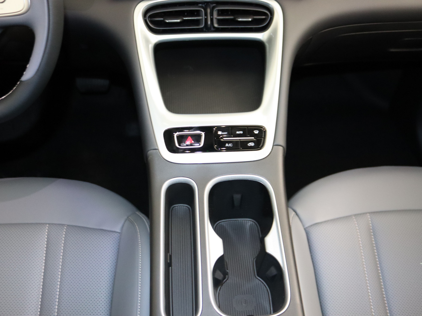 GEELY E2 Max GEELY E2 Max