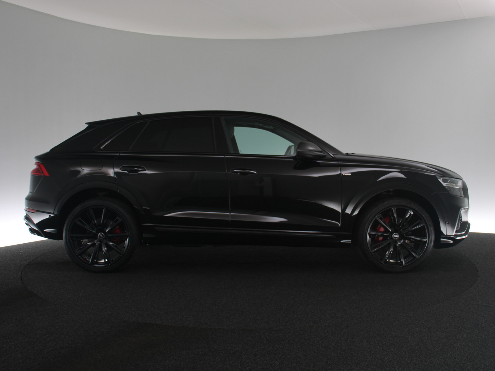 AUDI Q8 50 TDI quattro competition plus AUDI Q8 50 TDI quattro competition plus