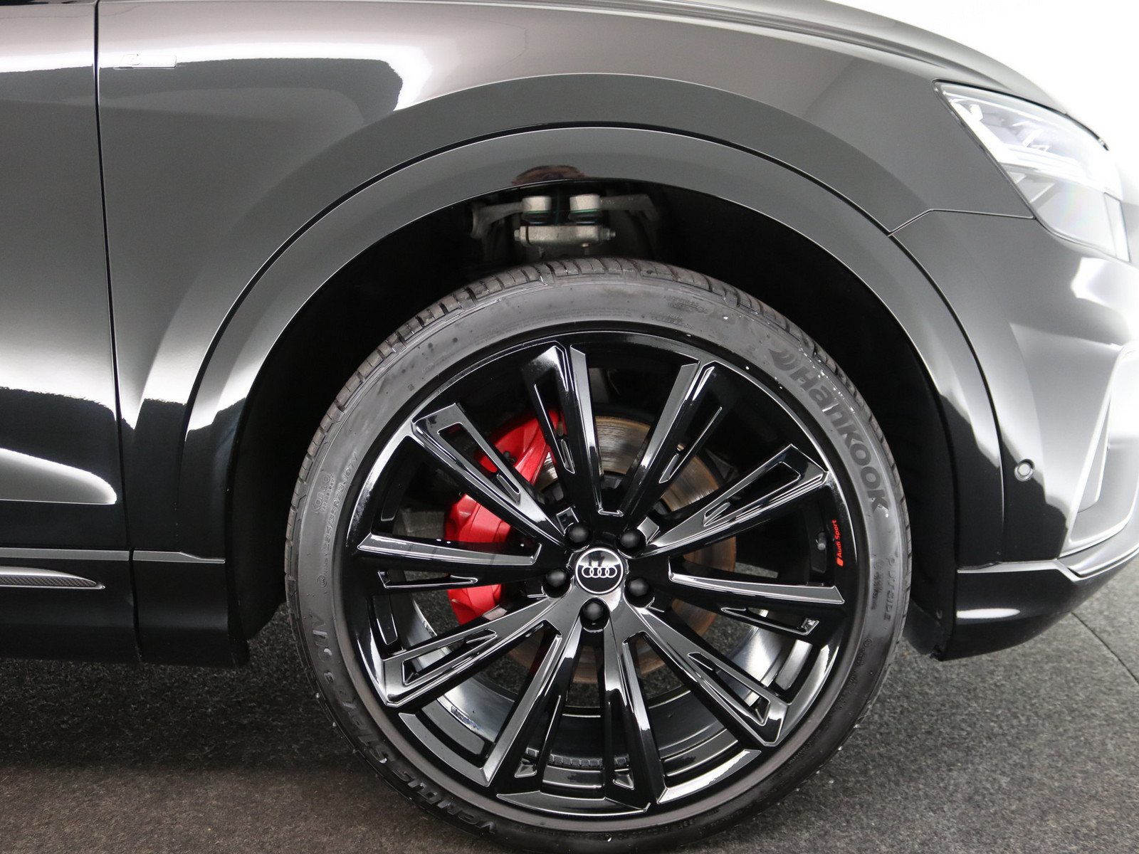 AUDI Q8 50 TDI quattro competition plus AUDI Q8 50 TDI quattro competition plus