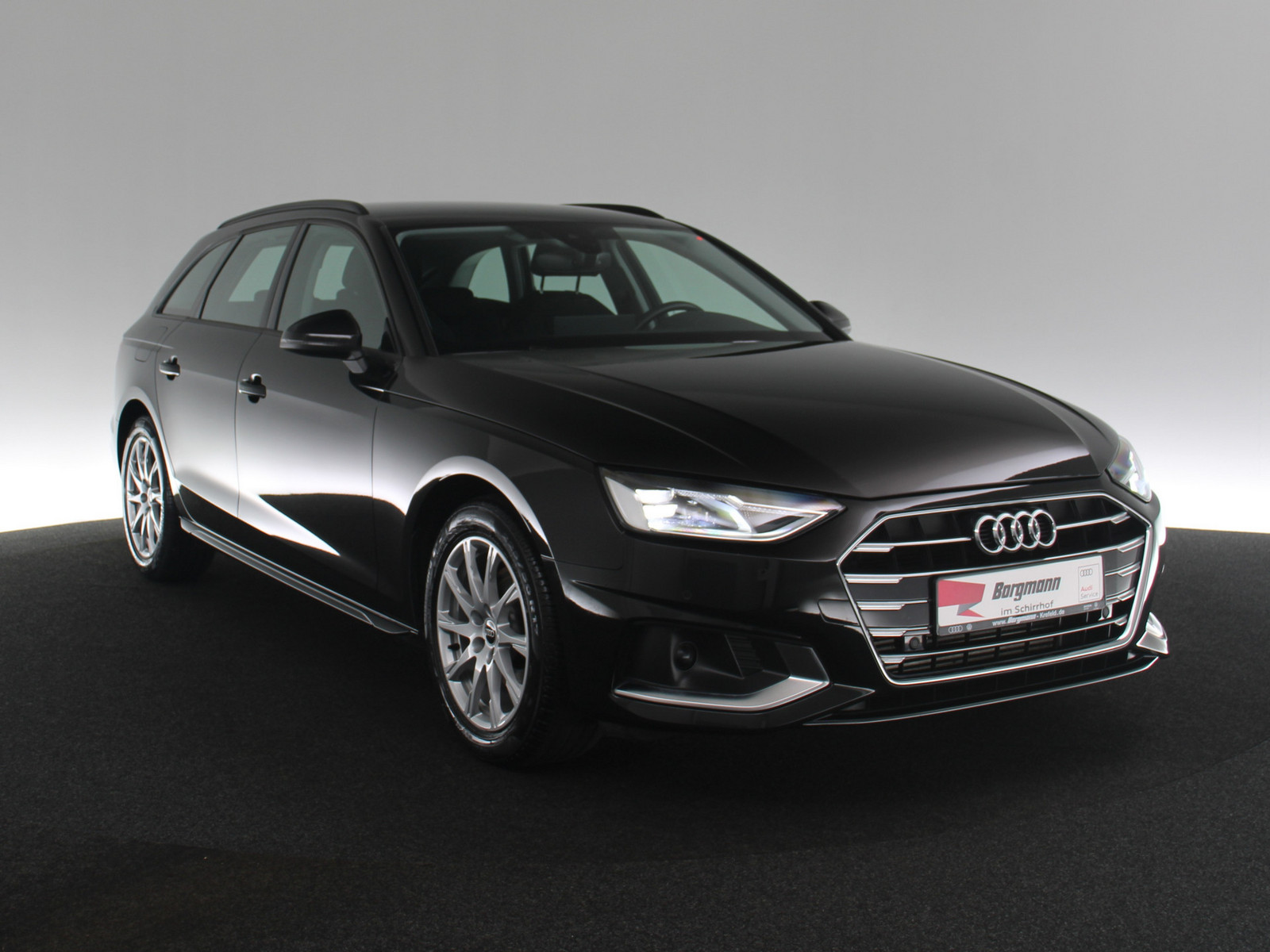 AUDI A4 Avant 35 TFSI advanced AUDI A4 Avant 35 TFSI advanced