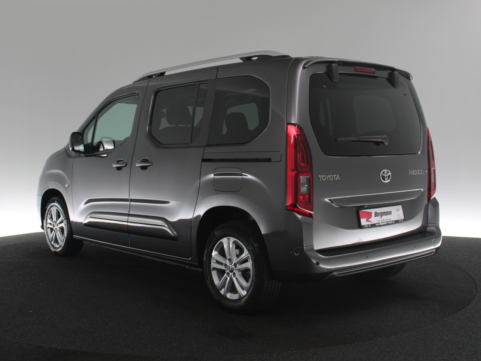 TOYOTA Proace City Verso 1.2 L1 Team Deutschland TOYOTA Proace City Verso 1.2 L1 Team Deutschland