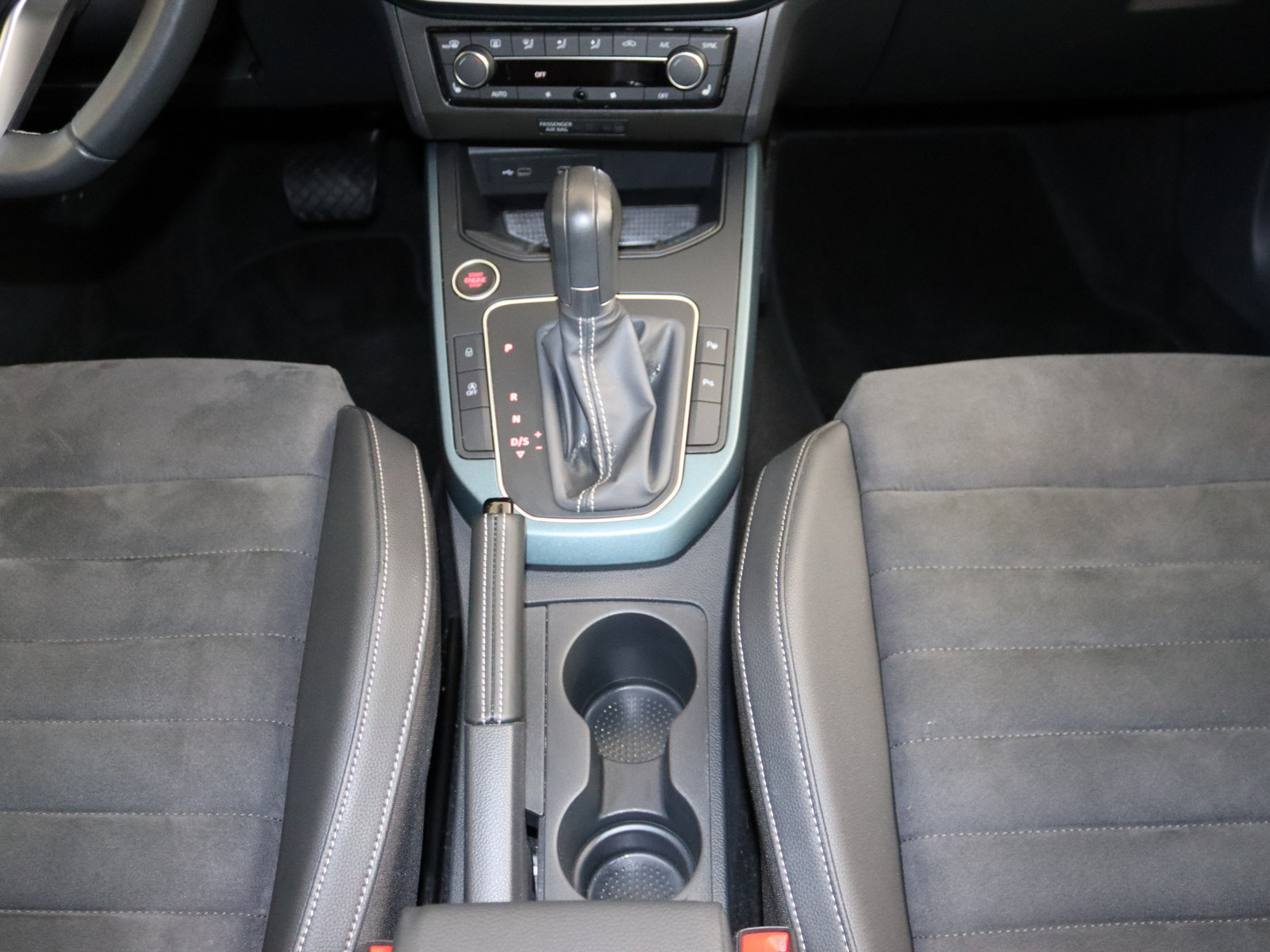 SEAT Arona 1.0 TSI Xperience SEAT Arona 1.0 TSI Xperience