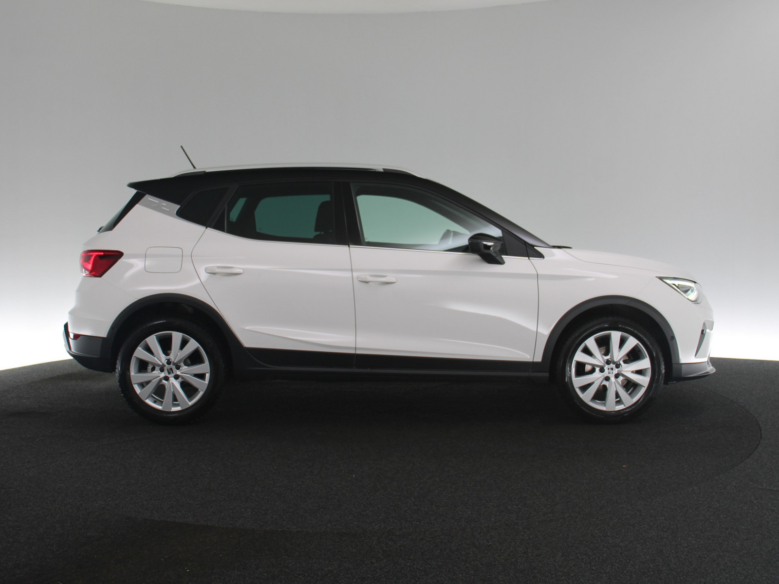 SEAT Arona 1.0 TSI Xperience SEAT Arona 1.0 TSI Xperience
