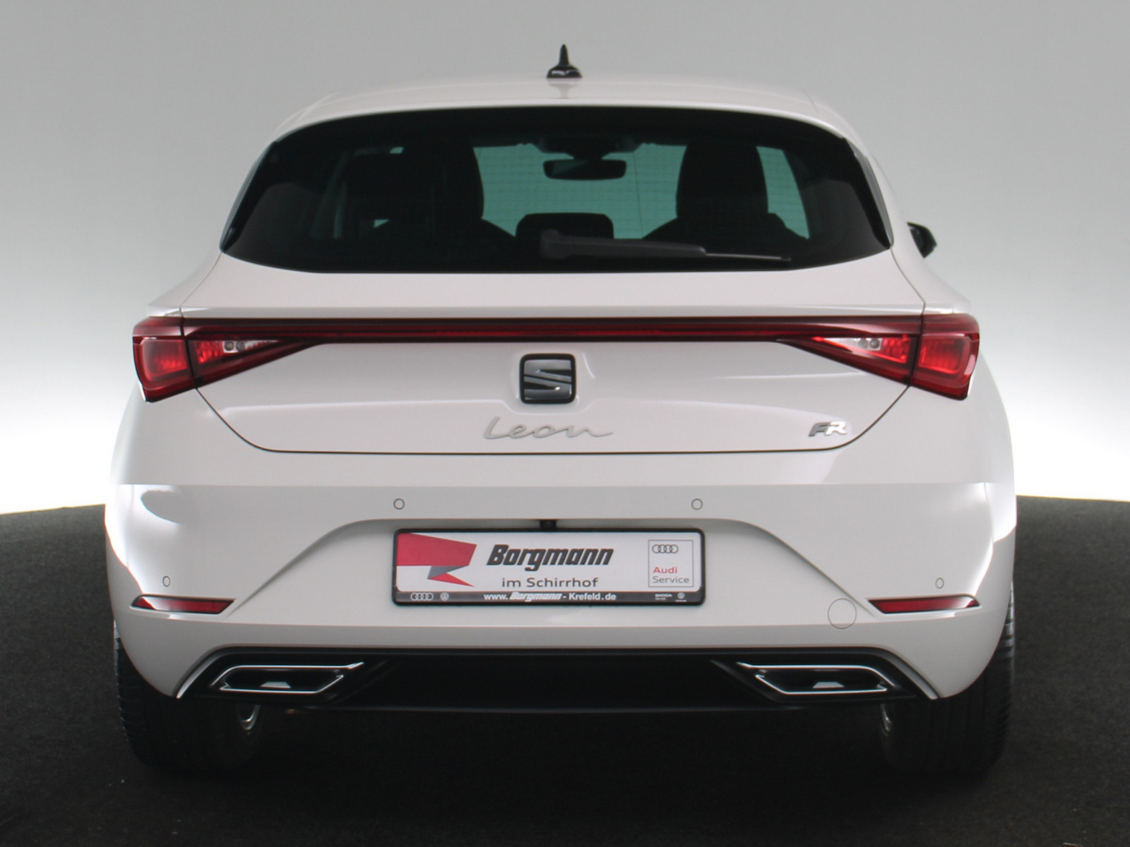 SEAT Leon 1.5 eTSI FR SEAT Leon 1.5 eTSI FR