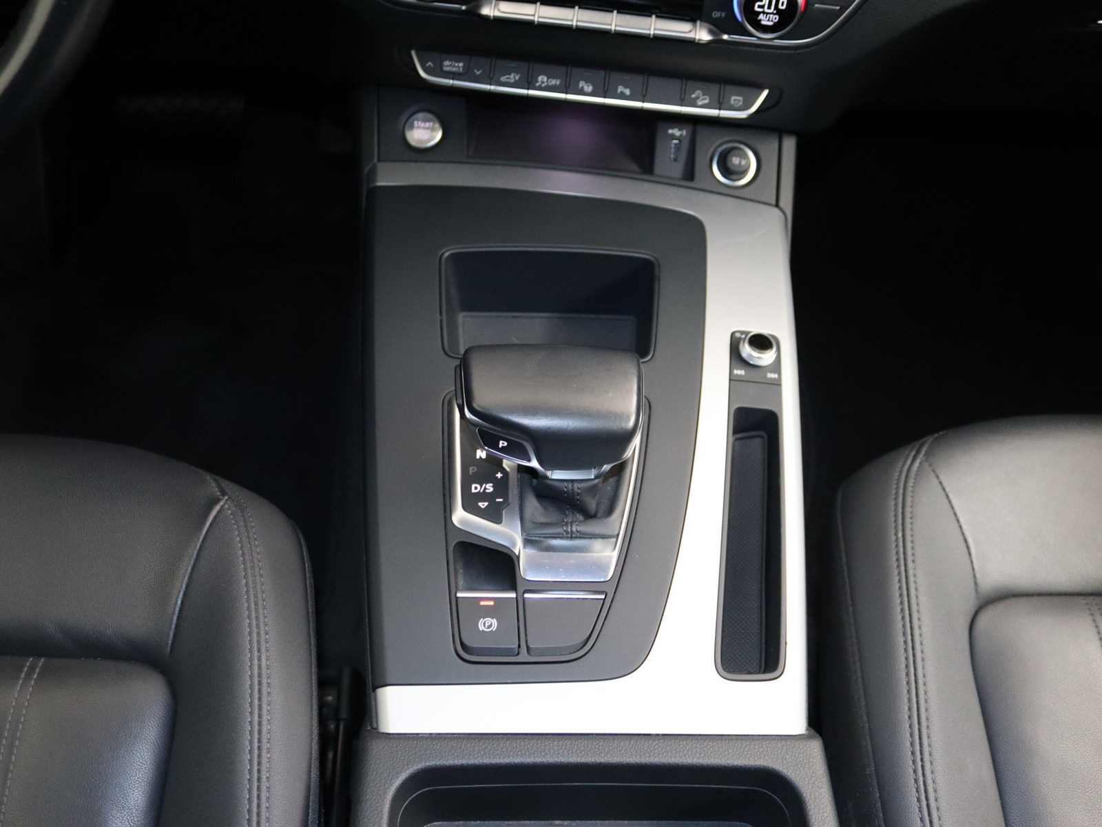 AUDI Q5 Sportback 50 TFSI e quattro advanced AUDI Q5 Sportback 50 TFSI e quattro advanced