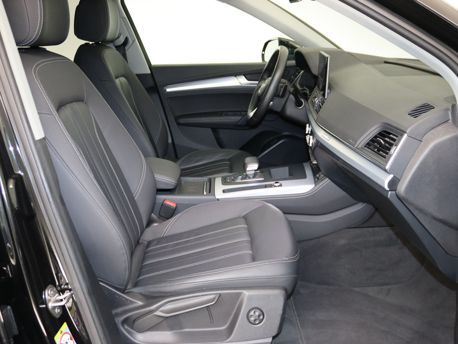 AUDI Q5 40 TFSI quattro advanced AUDI Q5 40 TFSI quattro advanced