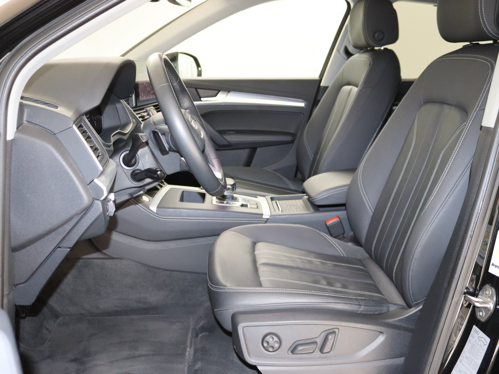 AUDI Q5 40 TFSI quattro advanced AUDI Q5 40 TFSI quattro advanced
