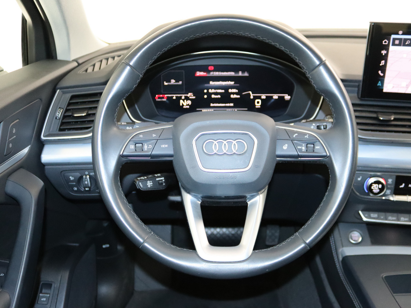 AUDI Q5 40 TFSI quattro advanced AUDI Q5 40 TFSI quattro advanced