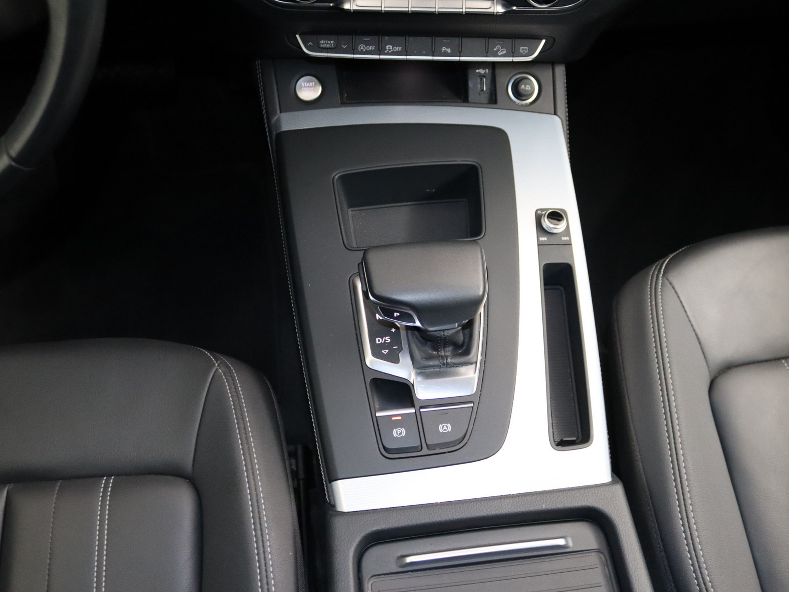 AUDI Q5 40 TFSI quattro advanced AUDI Q5 40 TFSI quattro advanced