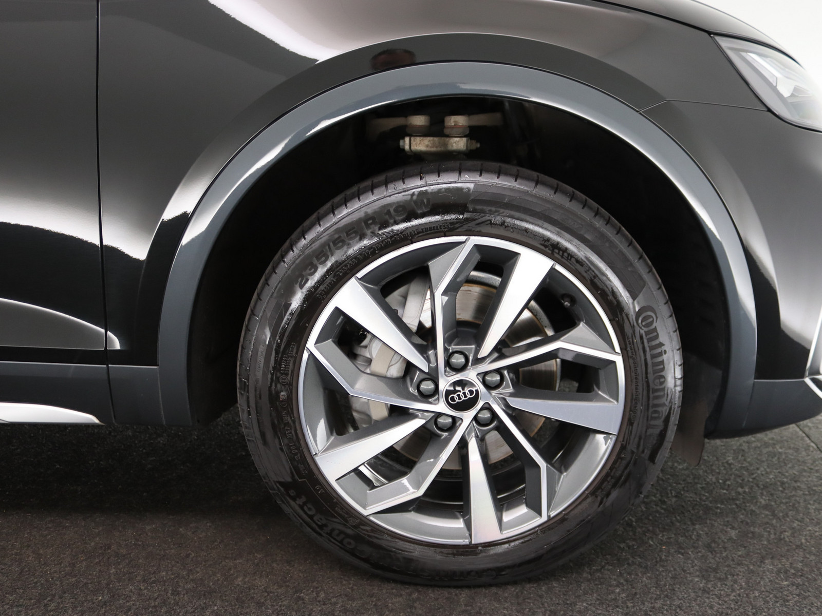 AUDI Q5 40 TFSI quattro advanced AUDI Q5 40 TFSI quattro advanced