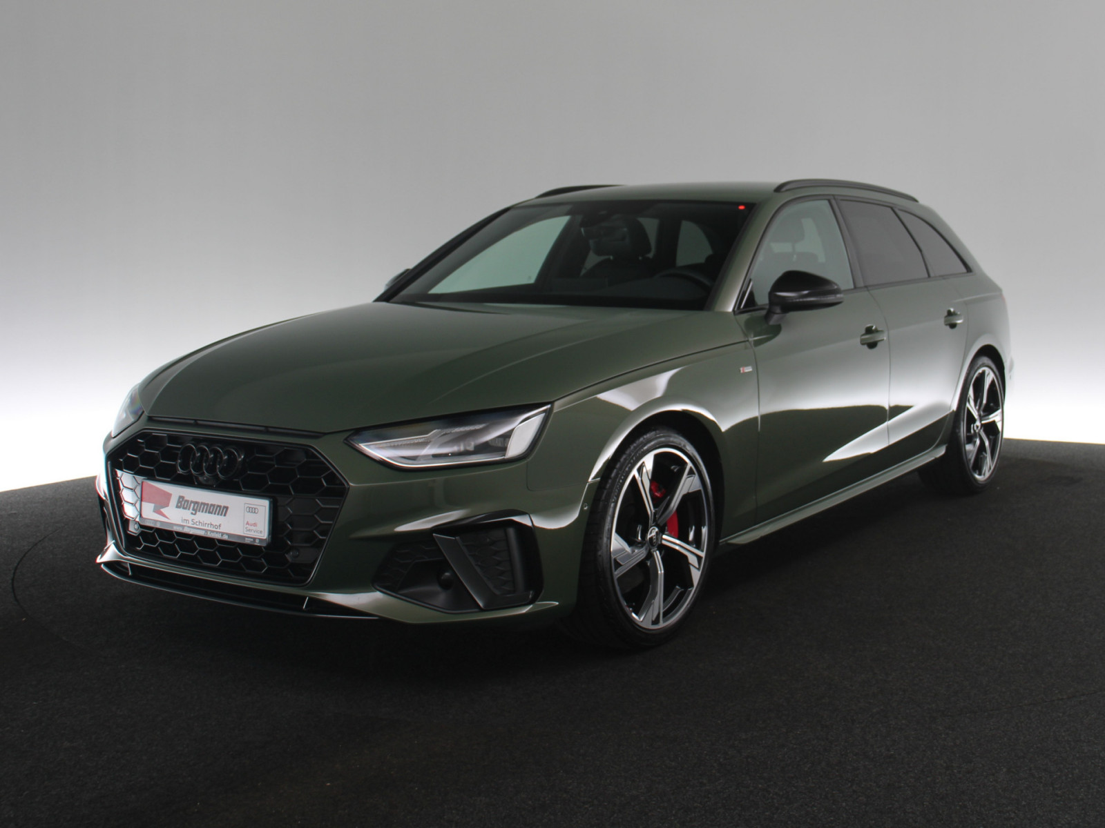AUDI A4 Avant 40 TDI S line AUDI A4 Avant 40 TDI S line