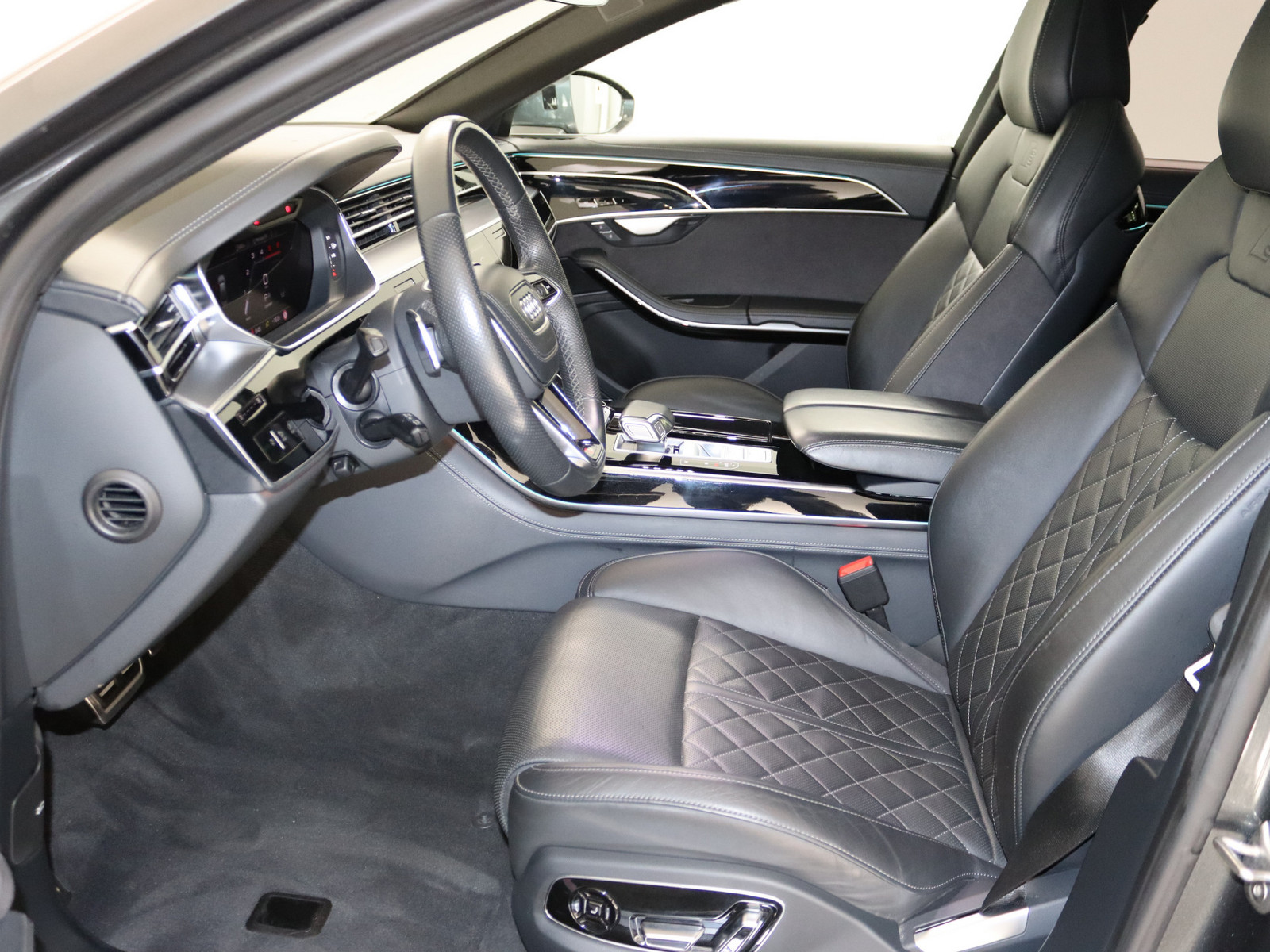 AUDI A8 50 TDI 2 x S-line AUDI A8 50 TDI 2 x S-line