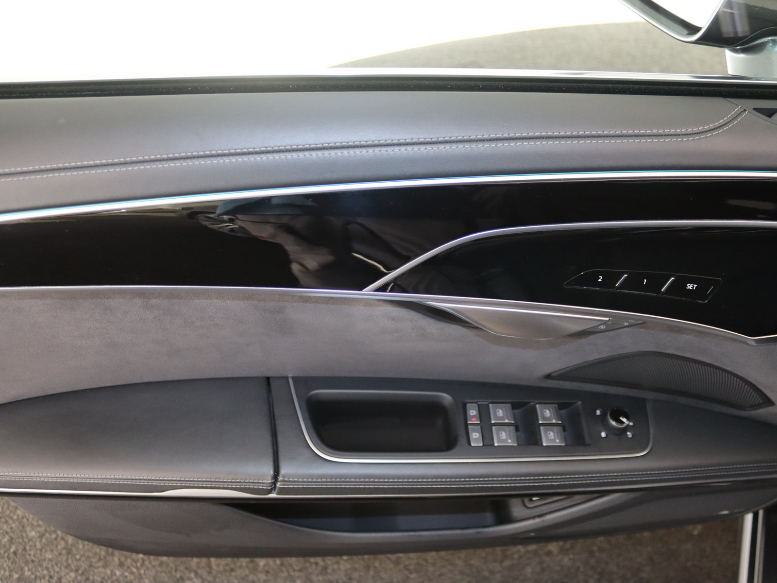 AUDI A8 50 TDI 2 x S-line AUDI A8 50 TDI 2 x S-line