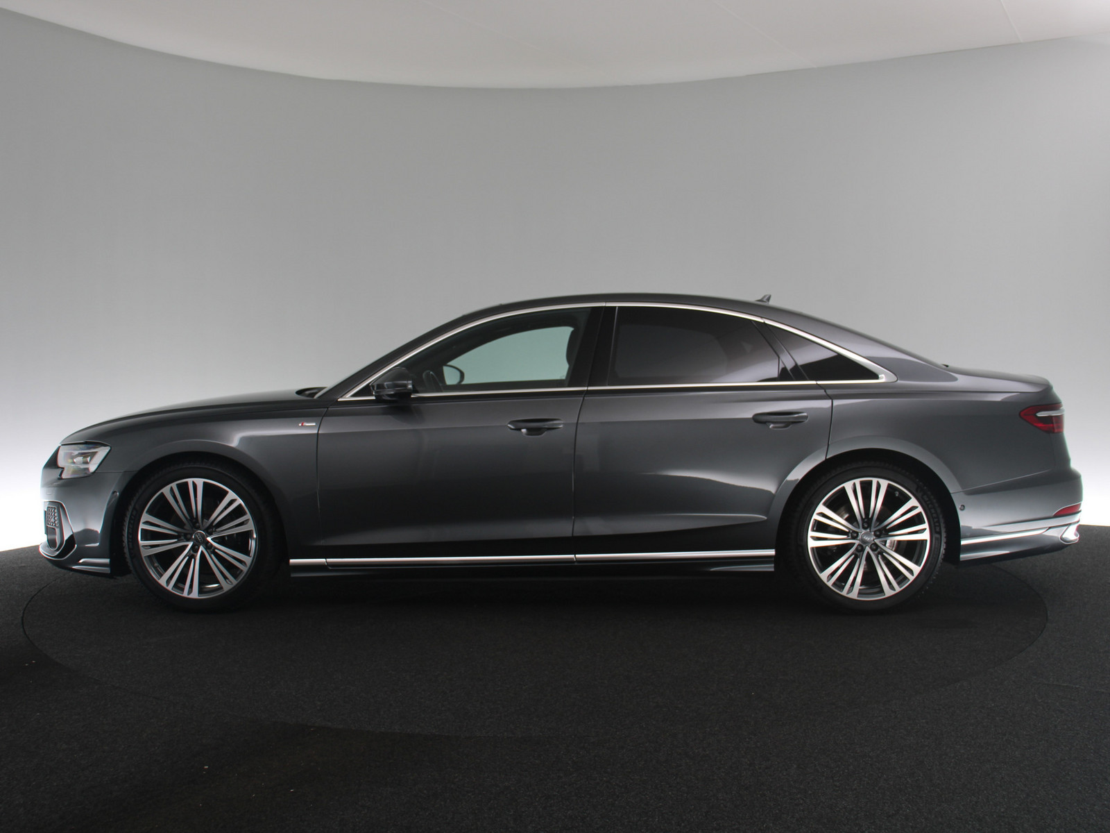 AUDI A8 50 TDI 2 x S-line AUDI A8 50 TDI 2 x S-line
