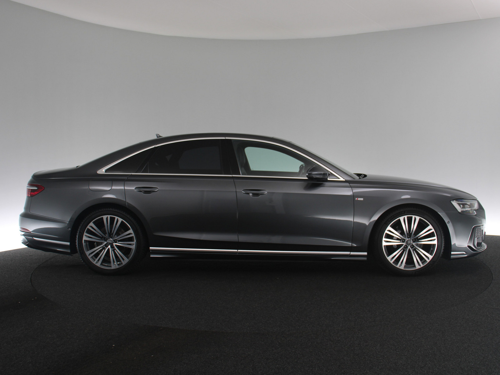 AUDI A8 50 TDI 2 x S-line AUDI A8 50 TDI 2 x S-line