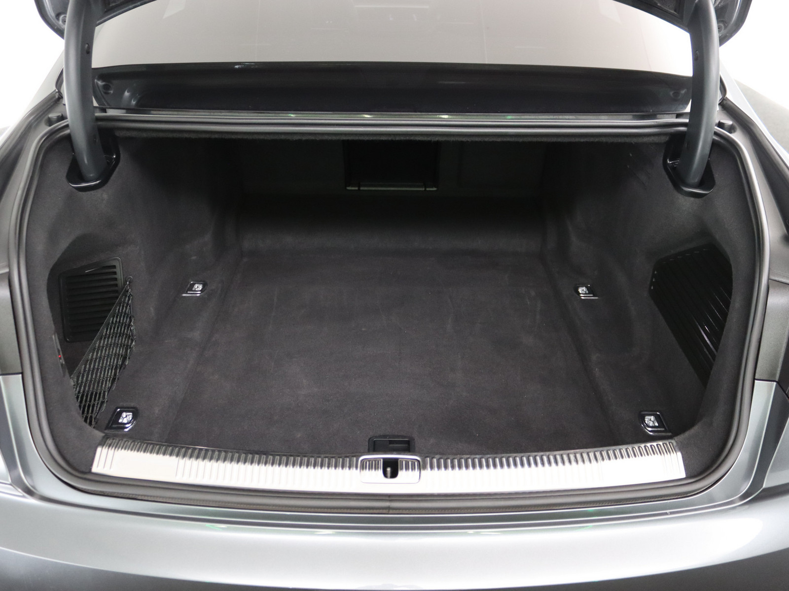 AUDI A8 50 TDI 2 x S-line AUDI A8 50 TDI 2 x S-line