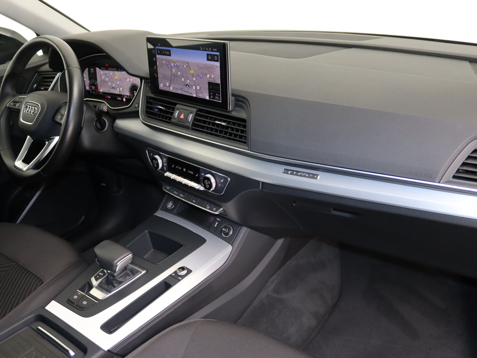 AUDI Q5 40 TDI quattro advanced AUDI Q5 40 TDI quattro advanced