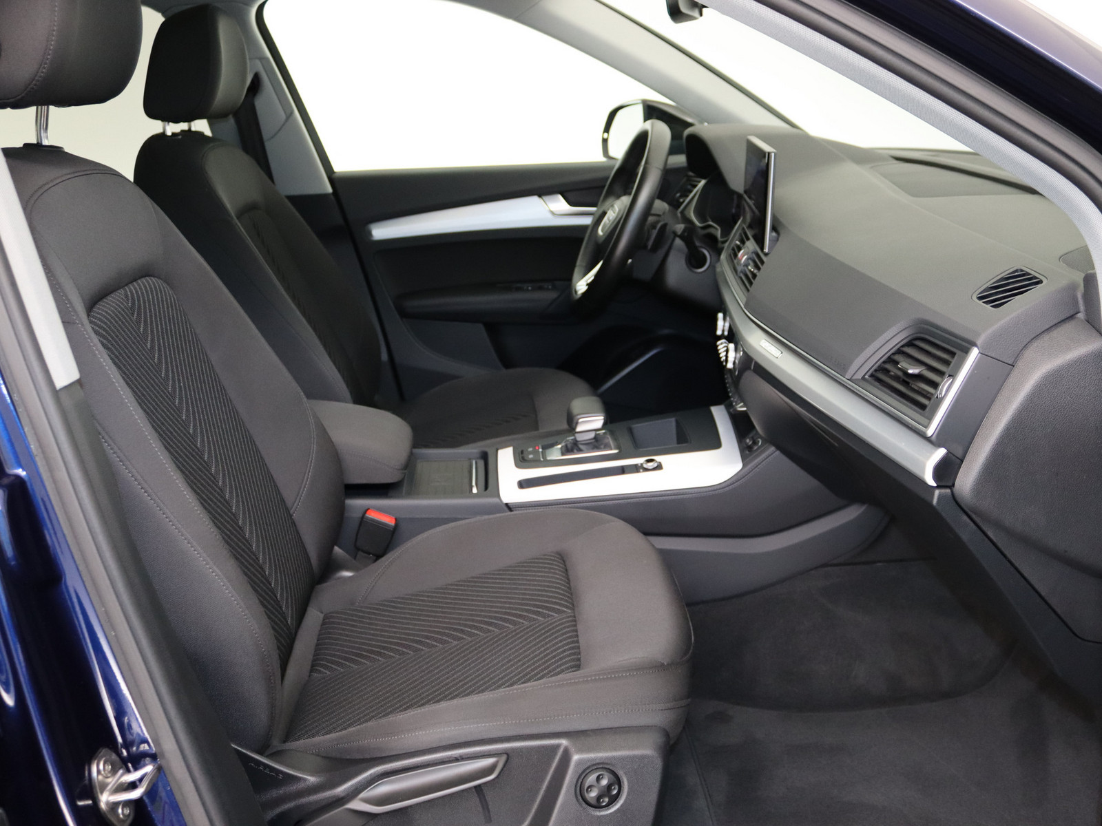 AUDI Q5 40 TDI quattro advanced AUDI Q5 40 TDI quattro advanced