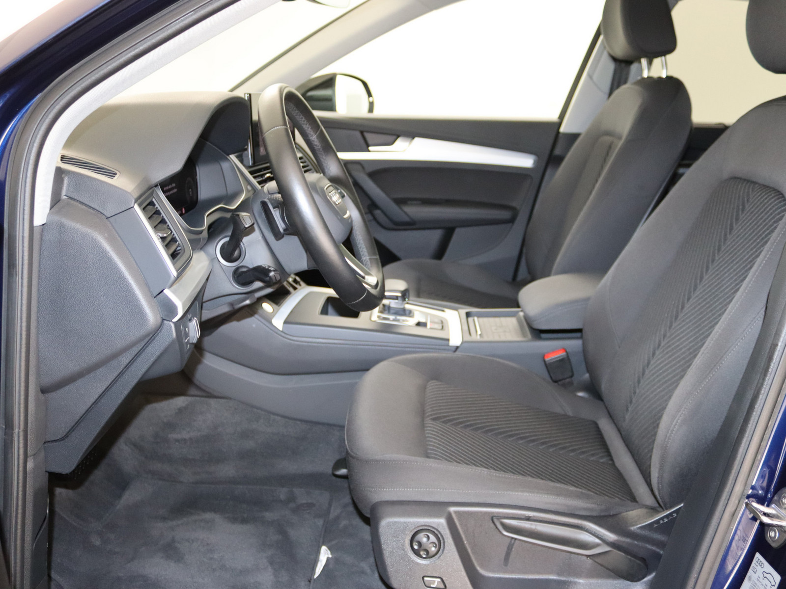 AUDI Q5 40 TDI quattro advanced AUDI Q5 40 TDI quattro advanced