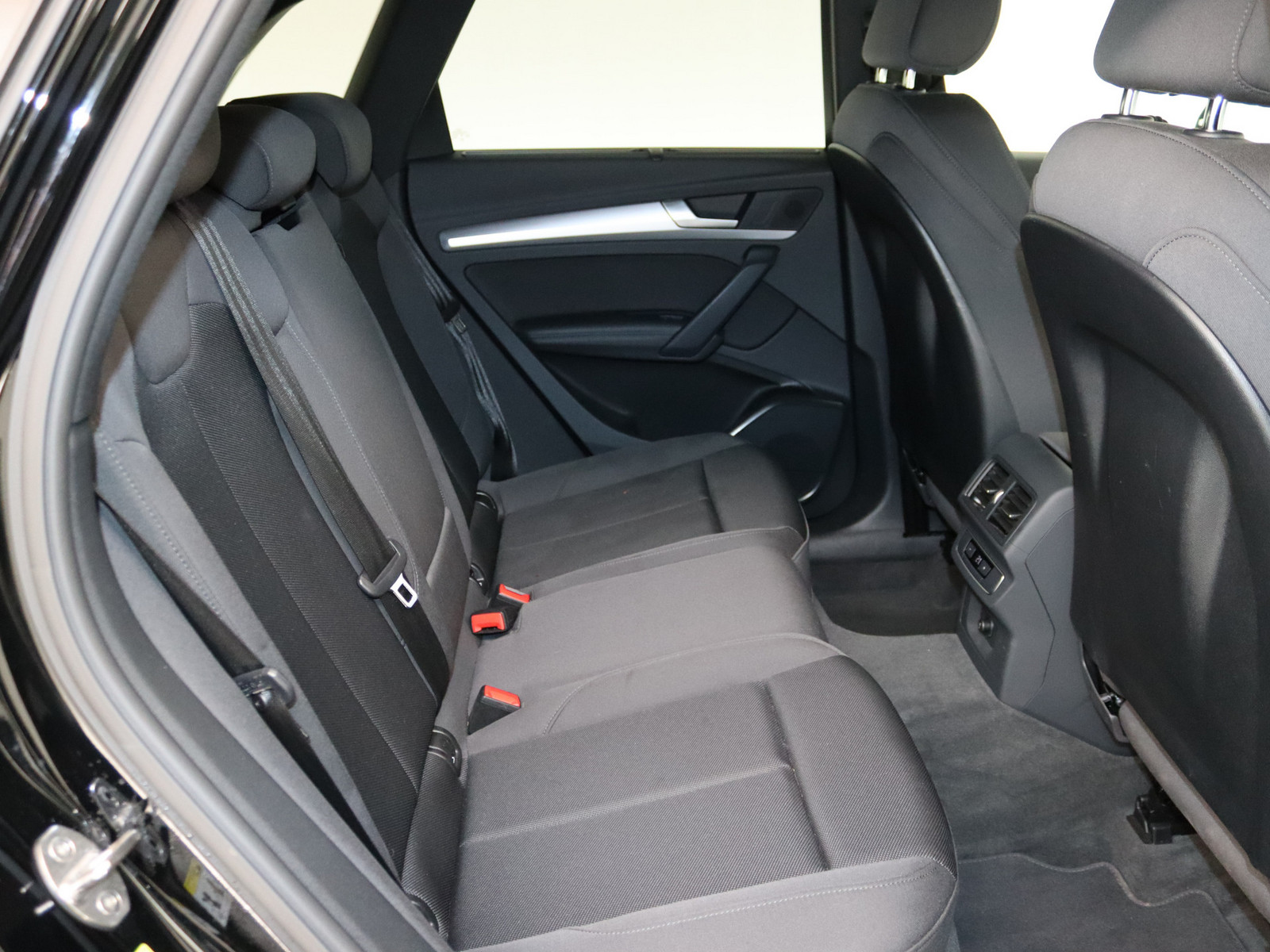 AUDI Q5 35 TDI AUDI Q5 35 TDI