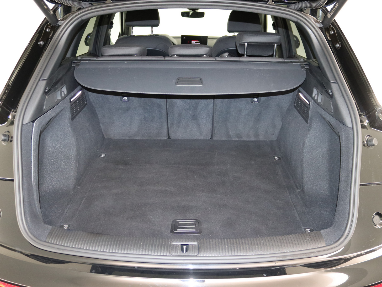 AUDI Q5 35 TDI AUDI Q5 35 TDI