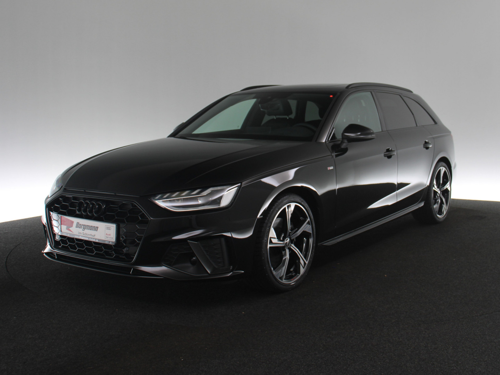 AUDI A4 Avant 35 TFSI S line AUDI A4 Avant 35 TFSI S line