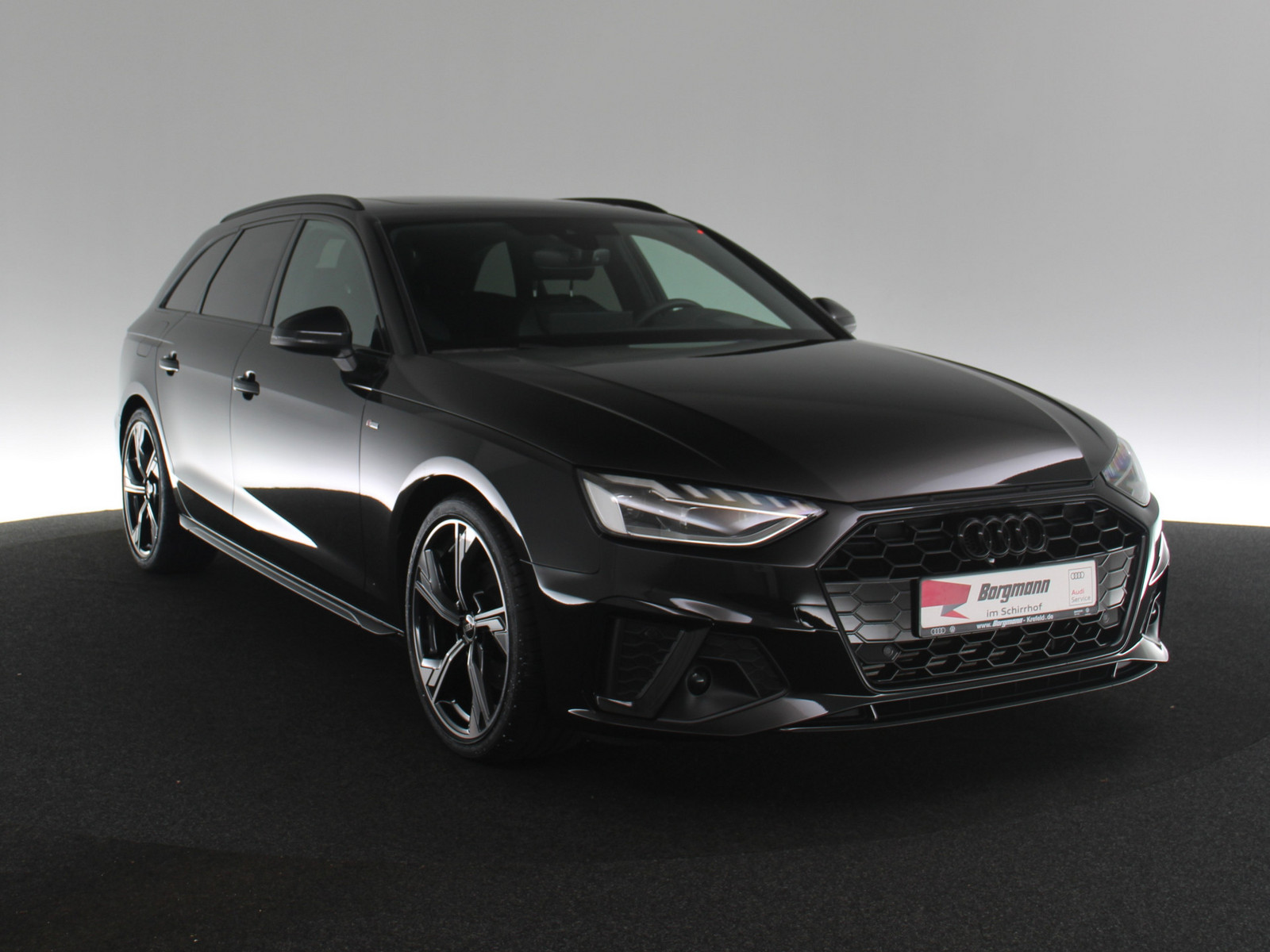 AUDI A4 Avant 35 TFSI S line AUDI A4 Avant 35 TFSI S line