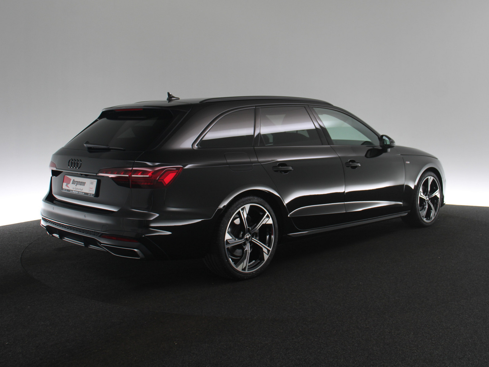 AUDI A4 Avant 35 TFSI S line AUDI A4 Avant 35 TFSI S line