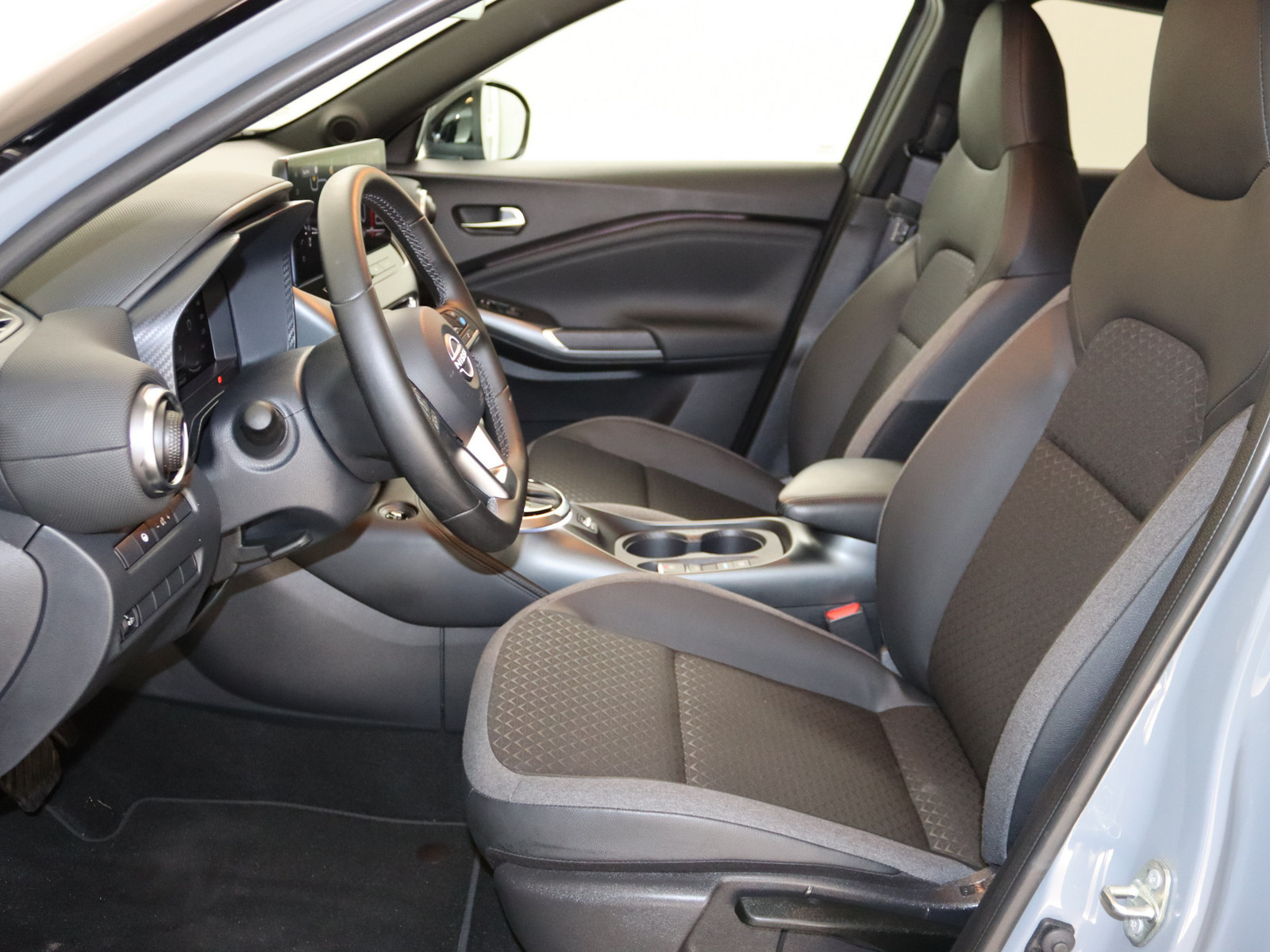 NISSAN Juke 1.6 Hybrid N-Connecta NISSAN Juke 1.6 Hybrid N-Connecta