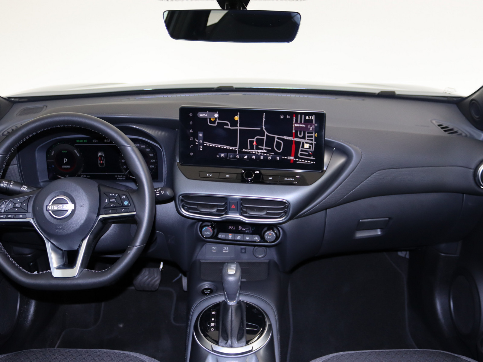 NISSAN Juke 1.6 Hybrid N-Connecta NISSAN Juke 1.6 Hybrid N-Connecta