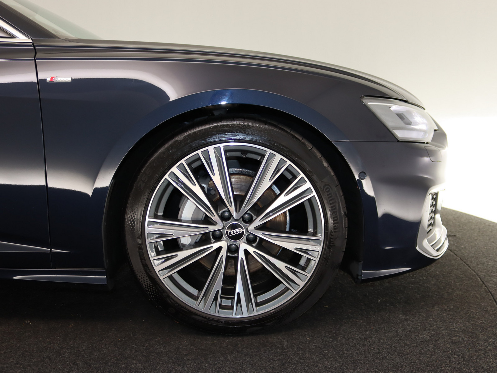 AUDI A6 Avant 45 TFSI quattro S-line AUDI A6 Avant 45 TFSI quattro S-line