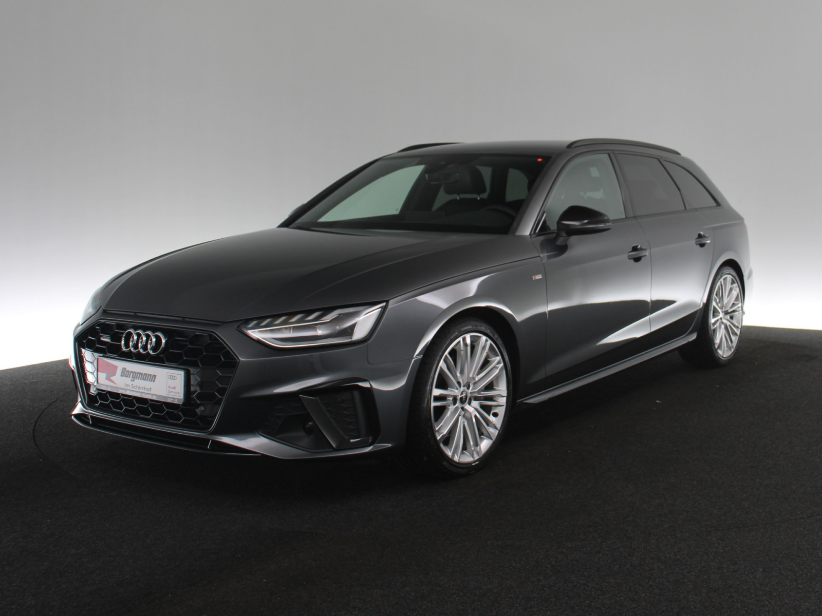 AUDI A4 Avant 40 TDI quattro S line AUDI A4 Avant 40 TDI quattro S line