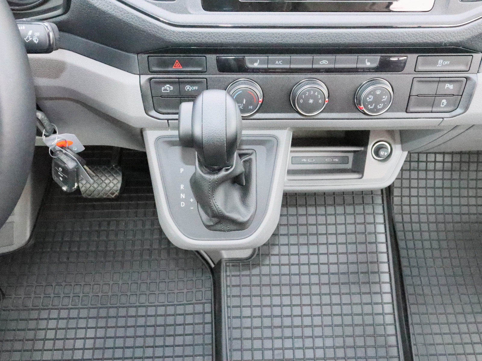 VW Crafter 2.0 TDI Grand California 680 FWD VW Crafter 2.0 TDI Grand California 680 FWD