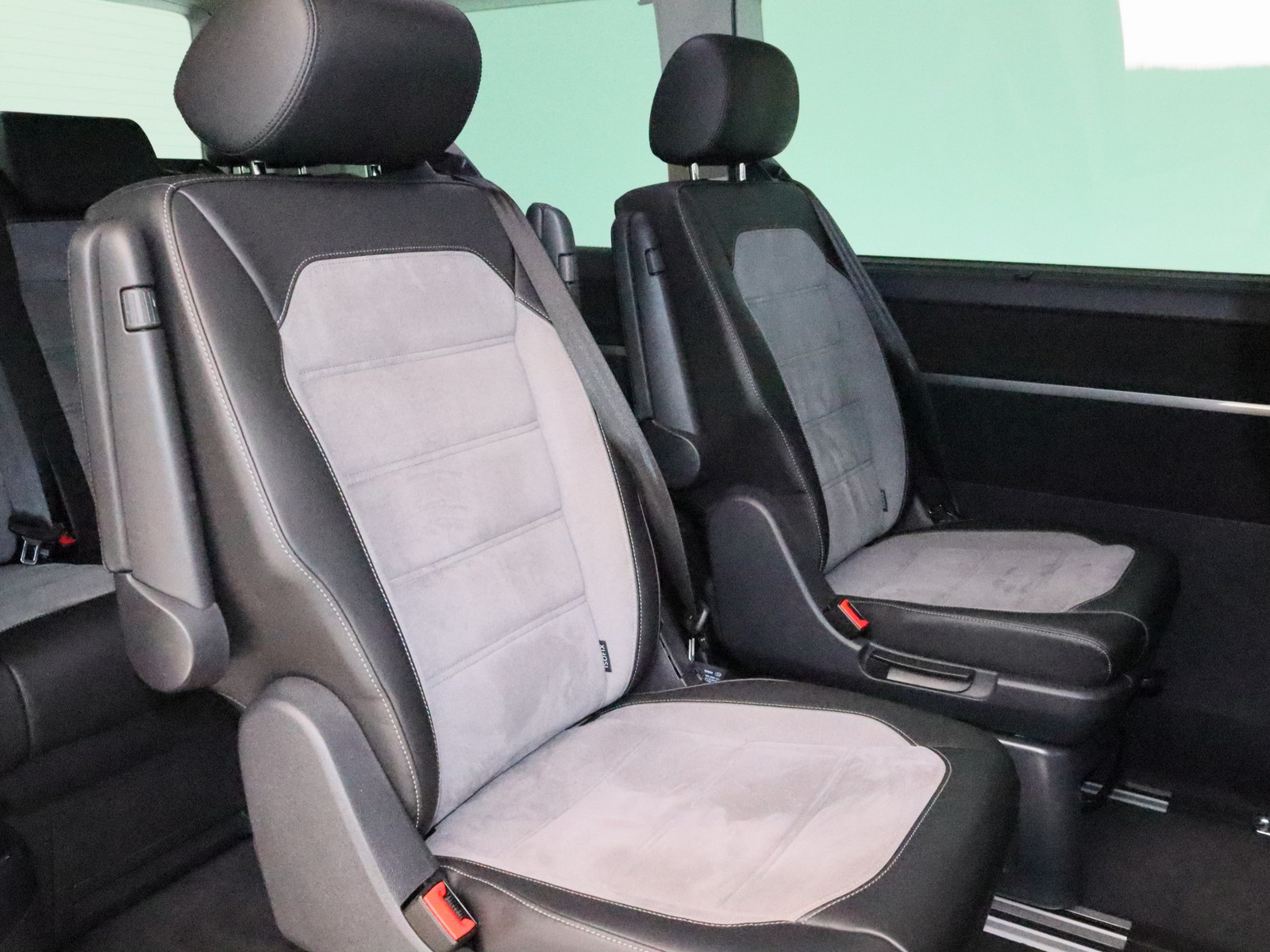 VW T6.1 Multivan 2.0 TDI Generation Six VW T6.1 Multivan 2.0 TDI Generation Six