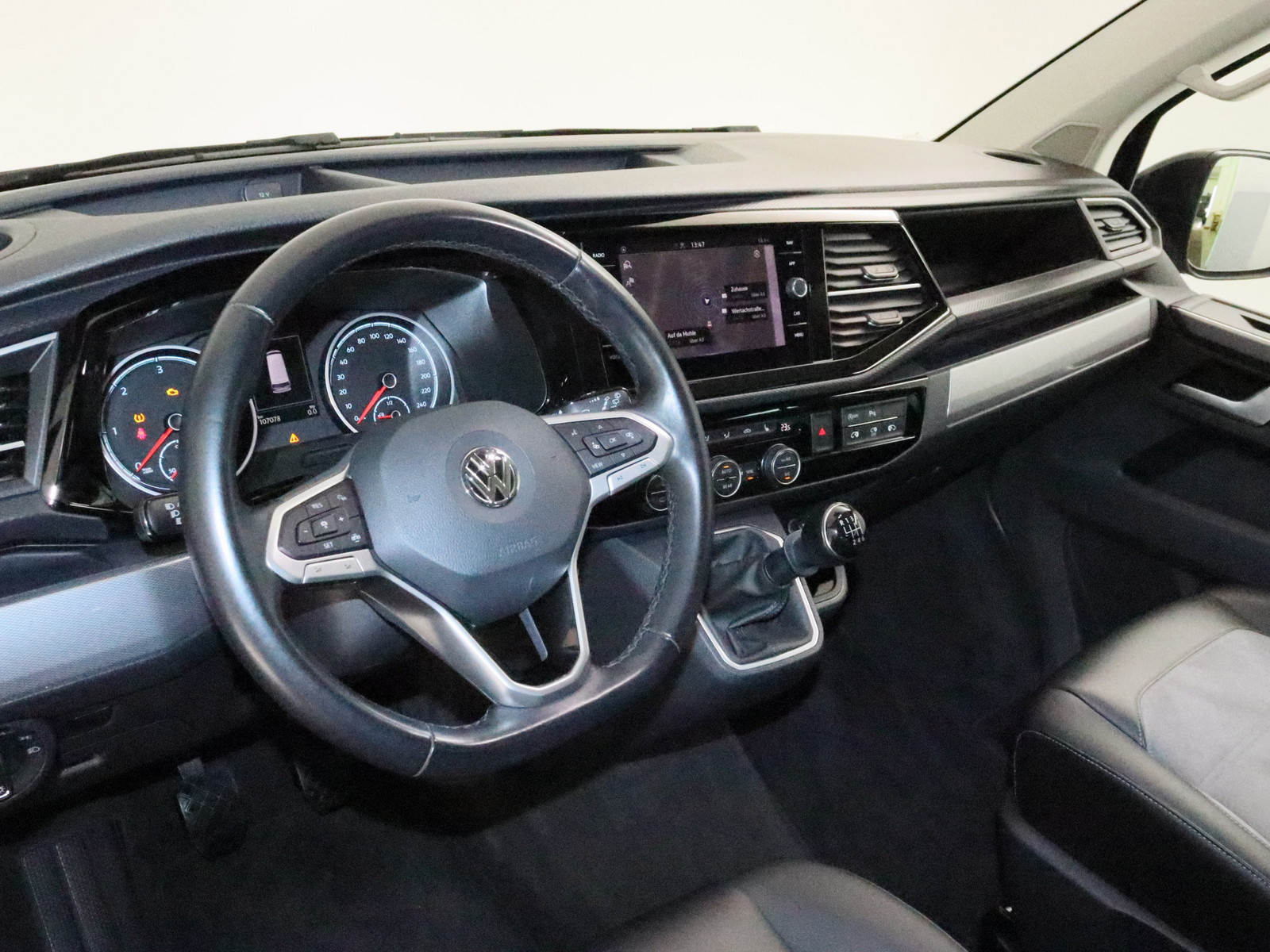 VW T6.1 Multivan 2.0 TDI Generation Six VW T6.1 Multivan 2.0 TDI Generation Six