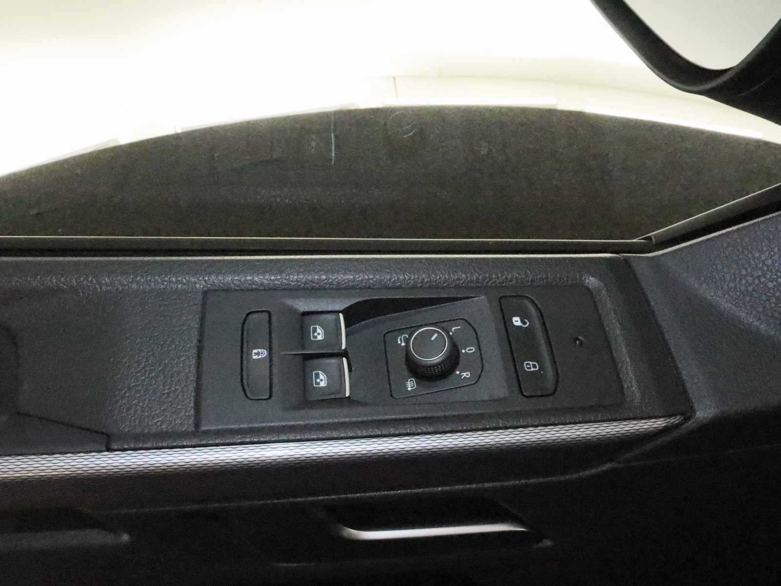 VW T6.1 Multivan 2.0 TDI Generation Six VW T6.1 Multivan 2.0 TDI Generation Six