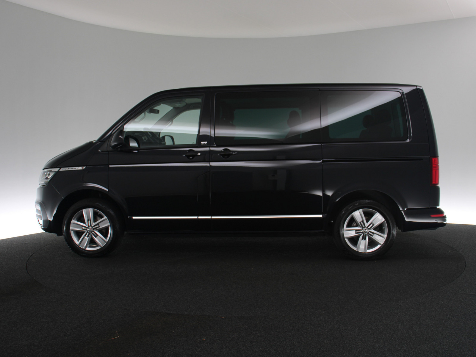 VW T6.1 Multivan 2.0 TDI Generation Six VW T6.1 Multivan 2.0 TDI Generation Six