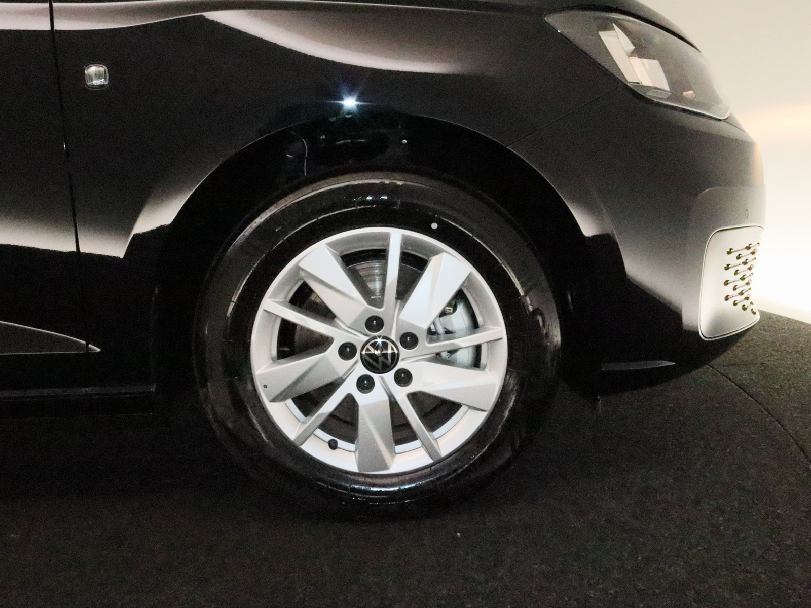 VW Caddy 2.0 TDI Life VW Caddy 2.0 TDI Life