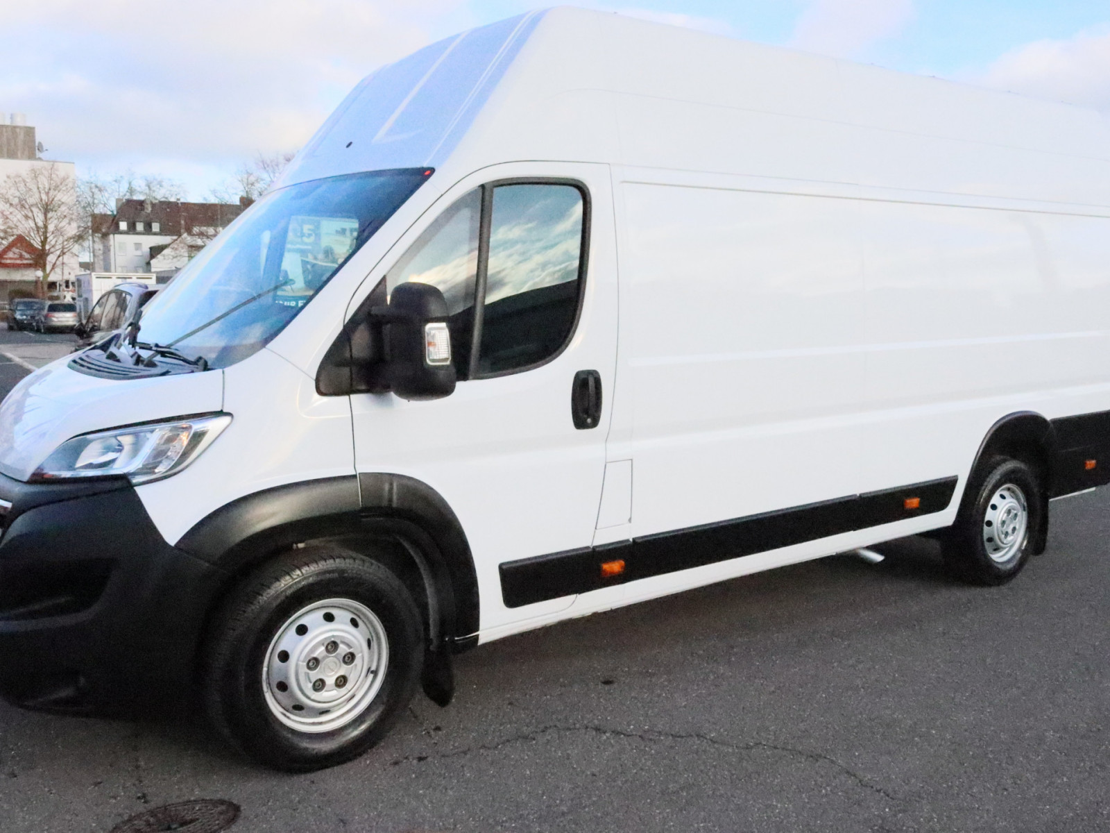 OPEL Movano Kasten 2.2 L4H3 3,5t Edition OPEL Movano Kasten 2.2 L4H3 3,5t Edition