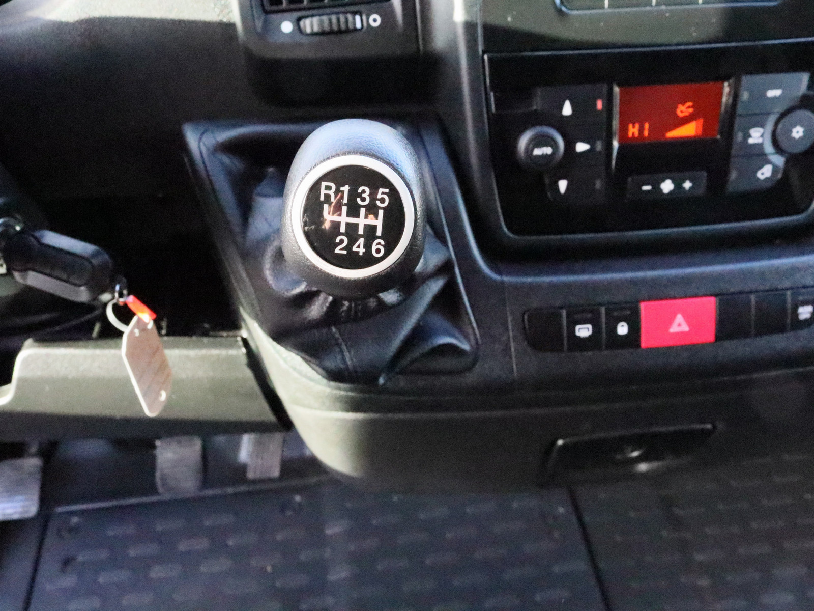 OPEL Movano Kasten 2.2 L4H3 3,5t Edition OPEL Movano Kasten 2.2 L4H3 3,5t Edition