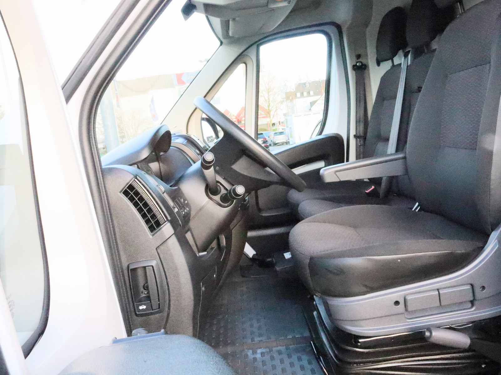 OPEL Movano Kasten 2.2 L4H3 3,5t Edition OPEL Movano Kasten 2.2 L4H3 3,5t Edition