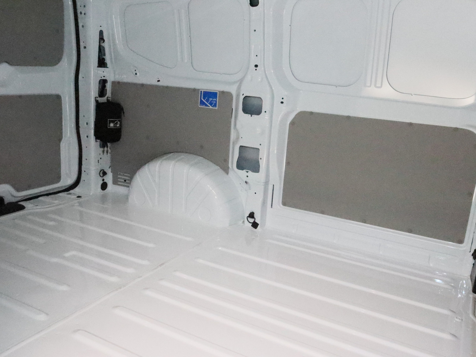 VW T7 Kasten 2.0 TDI KR L1H1 AHK LED KAMERA PDC VW T7 Kasten 2.0 TDI KR L1H1 AHK LED KAMERA PDC