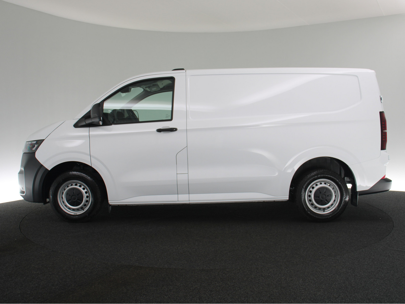 VW T7 Kasten 2.0 TDI KR L1H1 AHK LED KAMERA PDC VW T7 Kasten 2.0 TDI KR L1H1 AHK LED KAMERA PDC