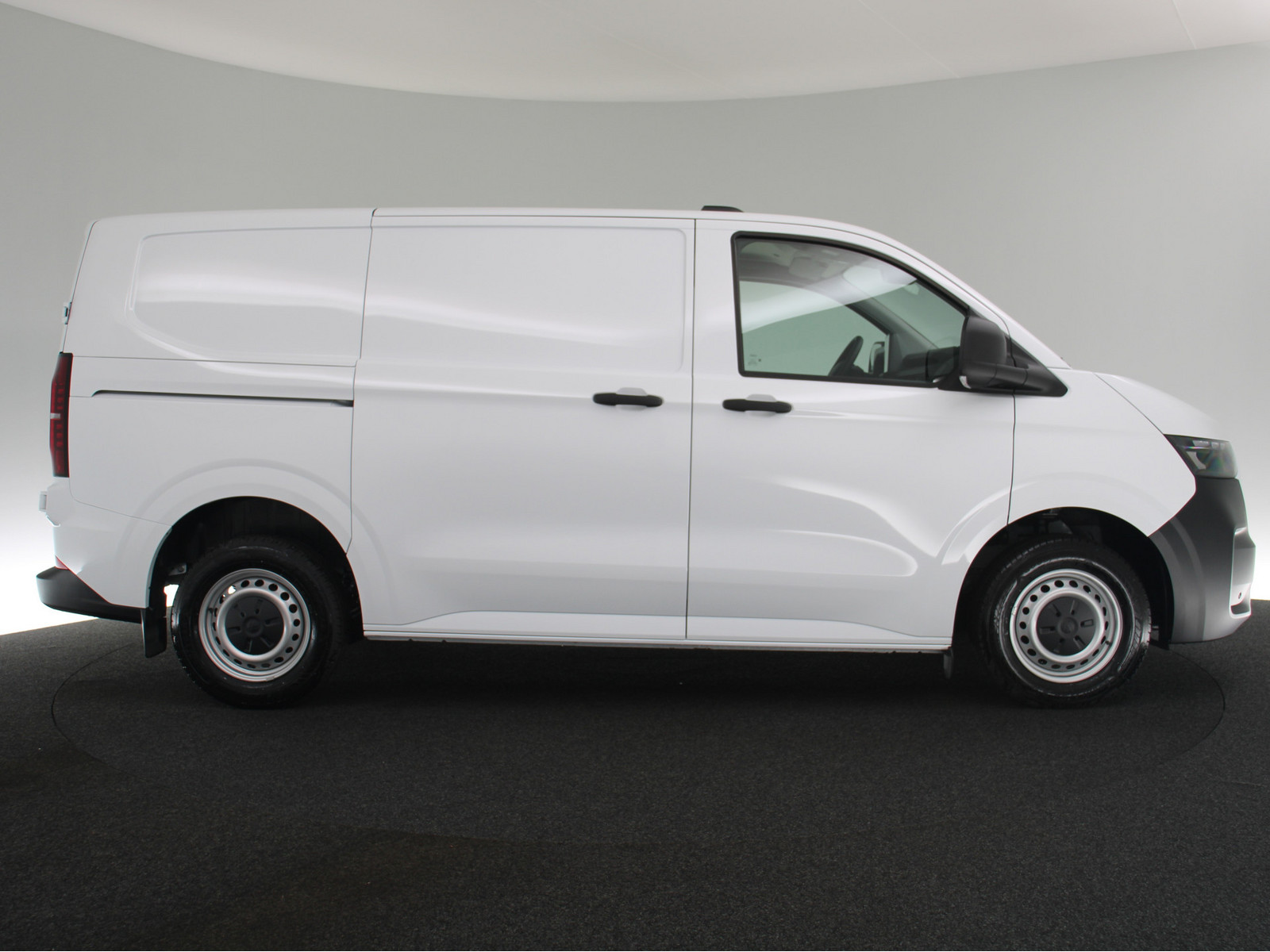 VW T7 Kasten 2.0 TDI KR L1H1 AHK LED KAMERA PDC VW T7 Kasten 2.0 TDI KR L1H1 AHK LED KAMERA PDC